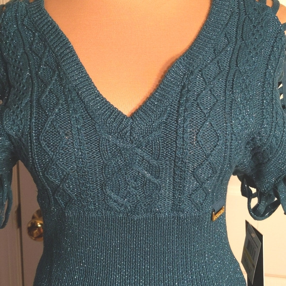 ROCAWEAR  Sweater NWT - Picture 2 of 5